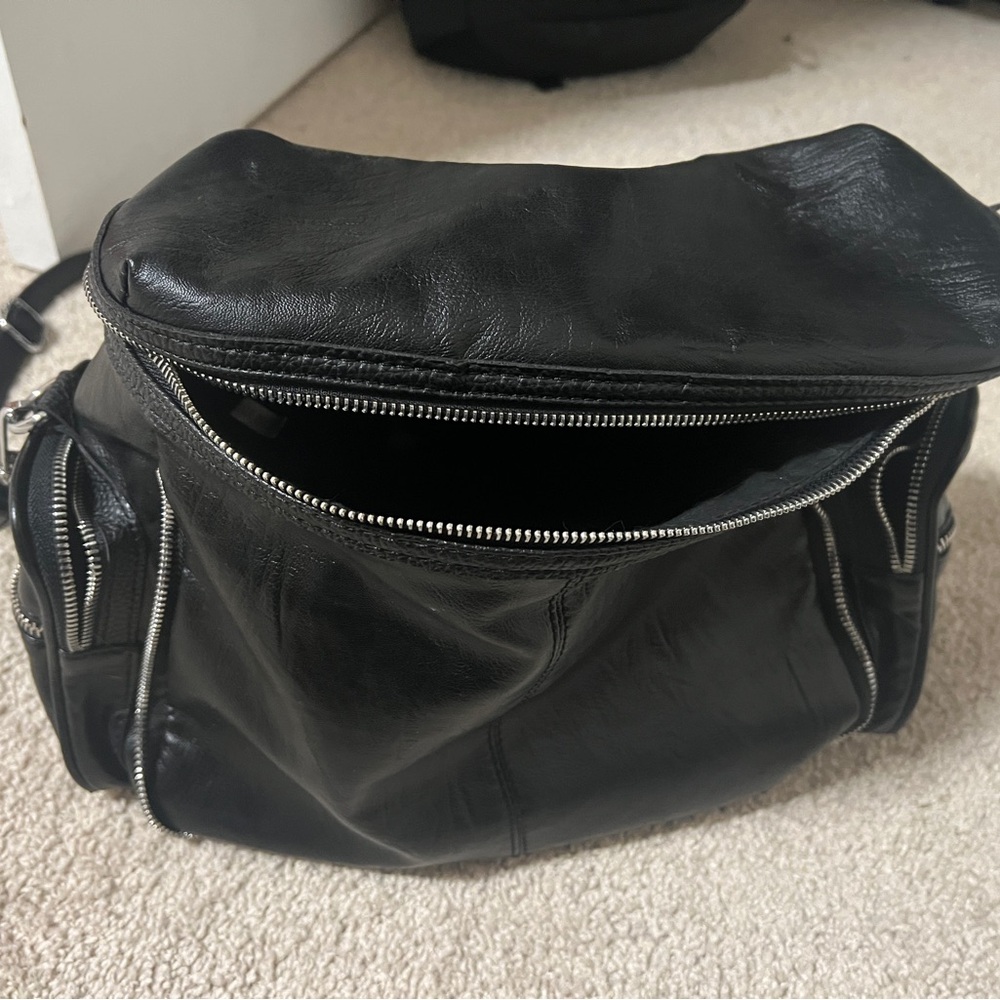 Crossbody leather bag